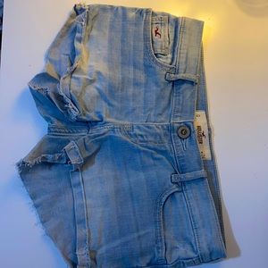 Hollister, Size 0, Jean shorts, light wash